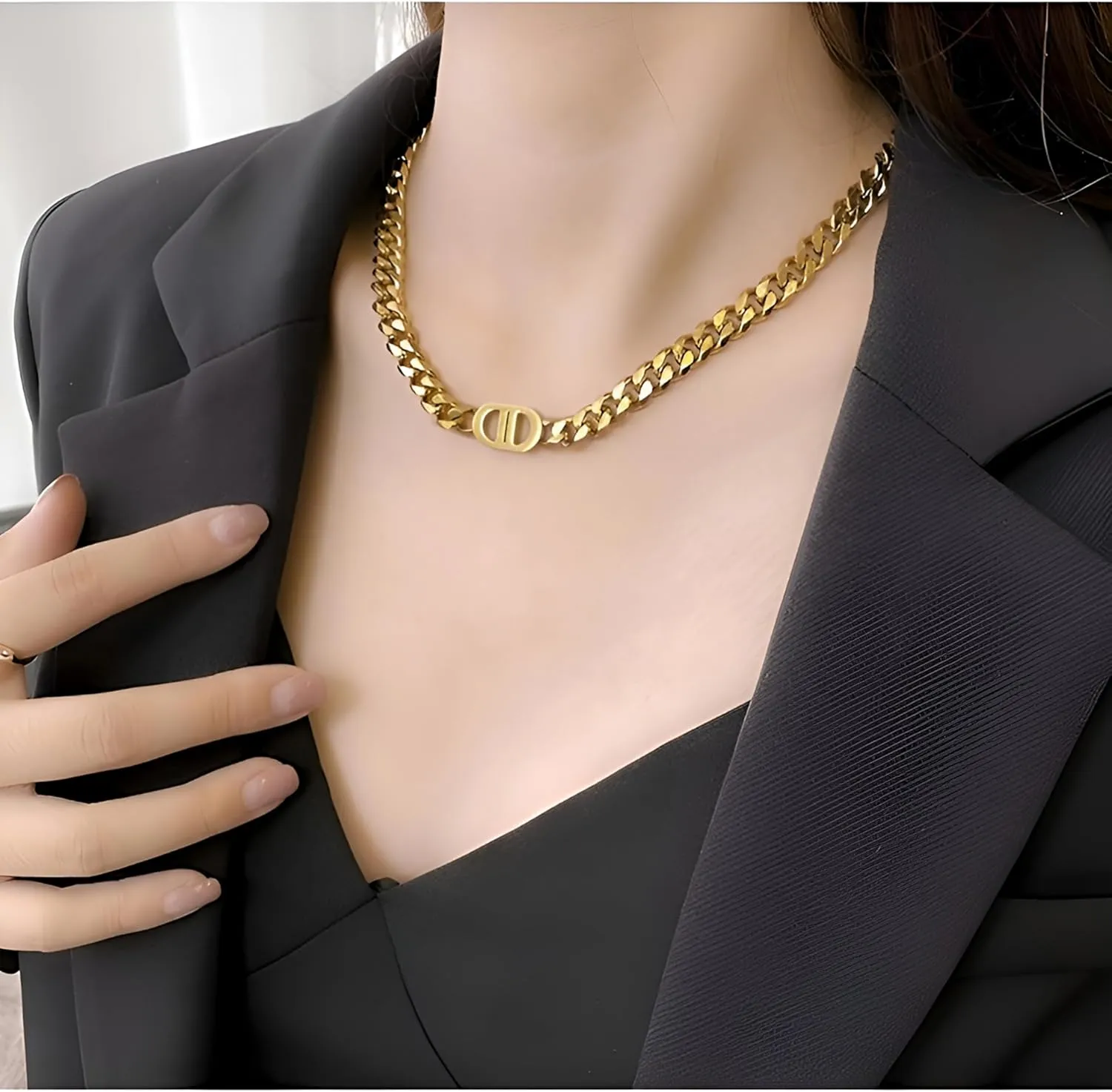 Classic silvery Letter Necklace  Stylish Cuban Chain Choker  Elegant Gift for Women & Teens